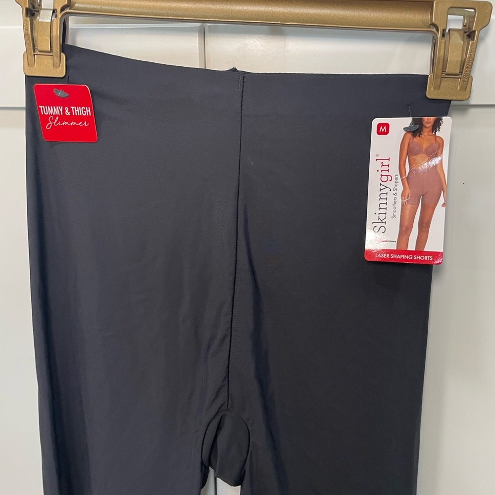 Skinny girl hips and tummy control shapewear shaping shorts!